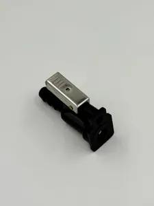 Коннектор топливный 2